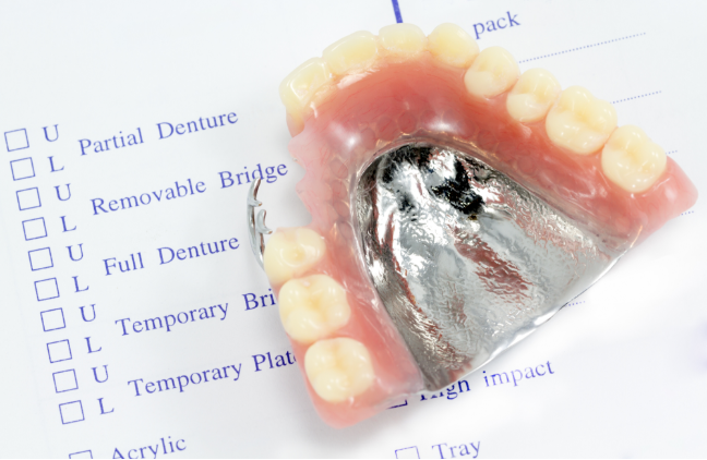 各種金属床義歯